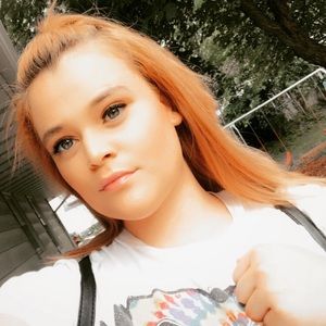 Meet your Posher, Tierra